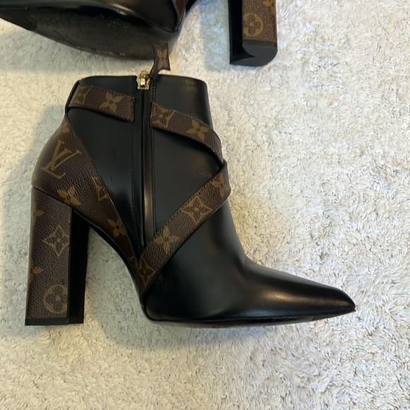 Louis Vuitton Matchmake Booties - Picture 7 of 7